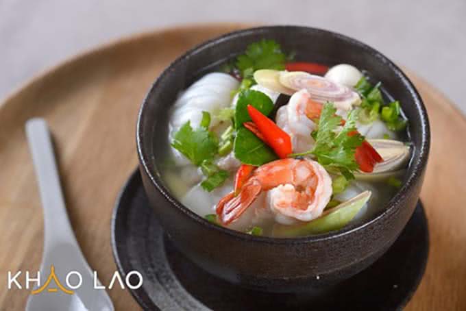 nhà hàng khao lao vincom phạm ngọc thạch 9