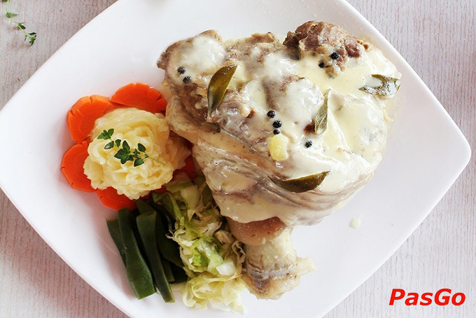 Nhà hàng Apache – Bữa ăn người da đỏ 137 Vĩnh Hồ10