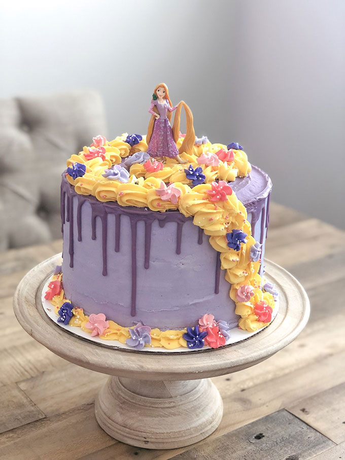 bánh sinh nhật 2 tầng cho bé trai và bé gái - Thu Hường bakery