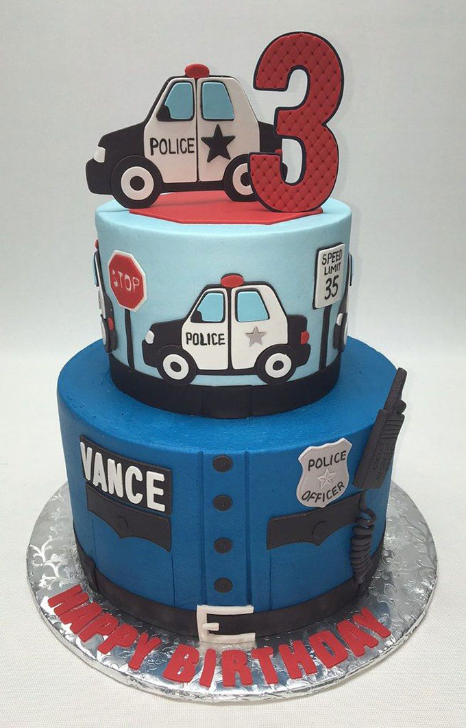 25+ mẫu bánh sinh nhật hình ô tô, xe cảnh sát, cứu hỏa đẹp mắt