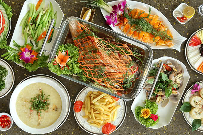 nhà hàng hải sản bảo chi hoàng đạo thúy 7