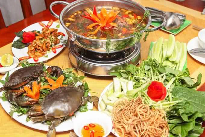 nhà hàng hải sản bảo chi hoàng đạo thúy 1