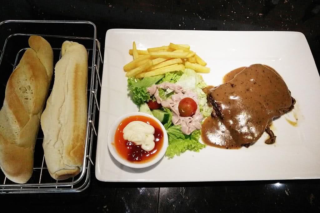 Beefsteak titi 467 Trần Phú 2