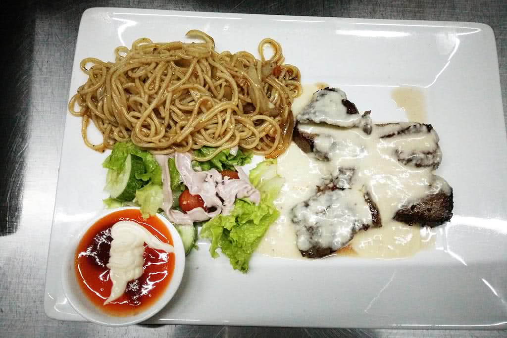 Beefsteak titi 467 Trần Phú 3