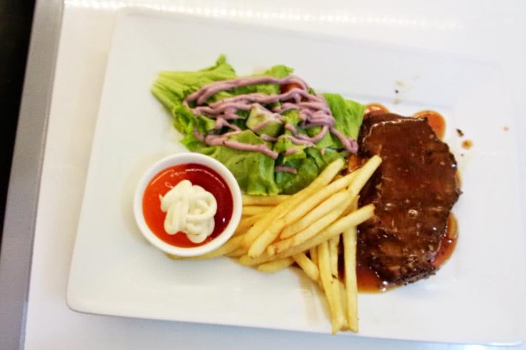 Beefsteak titi 467 Trần Phú 5