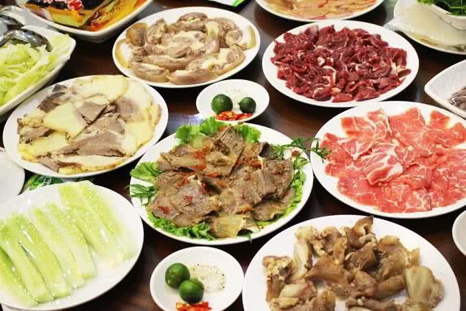 quán lẩu bò nhúng dấm 555 hàng chuối 2