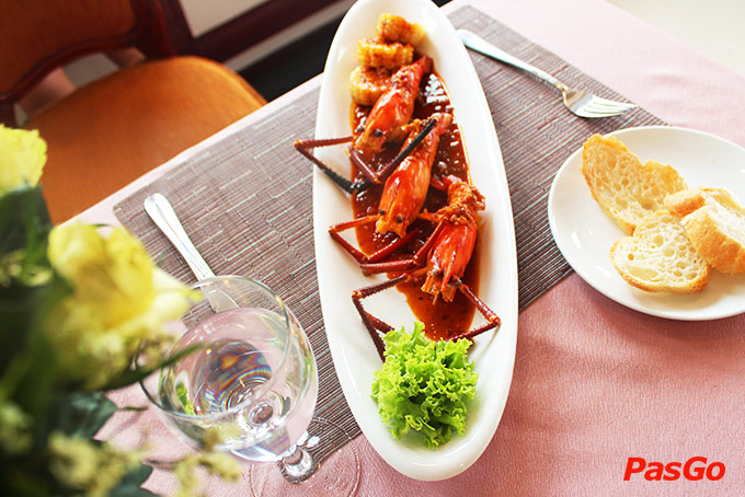 nhà hàng buffet khách sạn hương sen 5