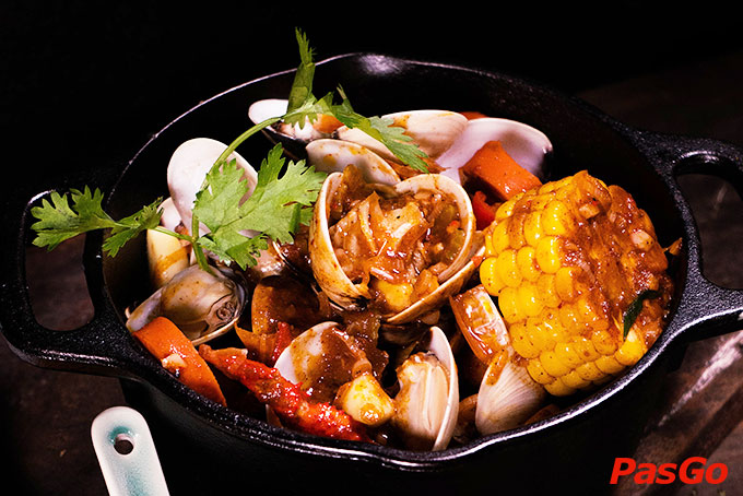 Captain Lobster - Phan Xích Long -3