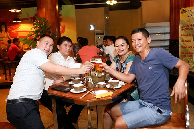 nhà hàng carnaval beer 145 trung hòa 21