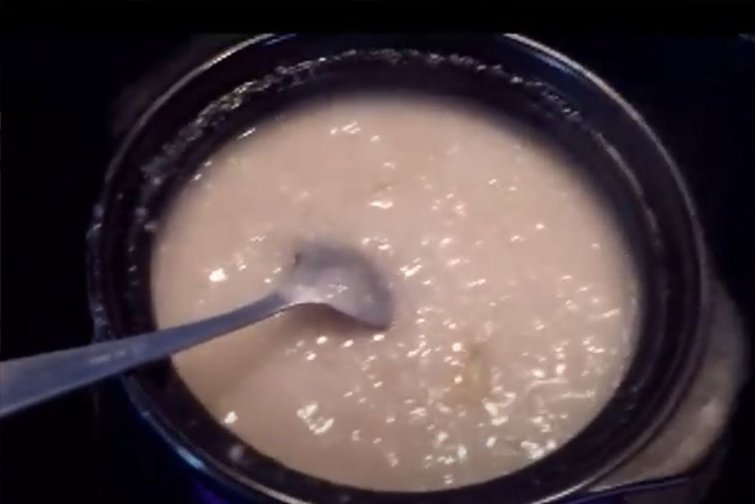 Cháo yến mạch nấu kèm với gạo lứt giúp giảm cân hiệu quả và đơn giản