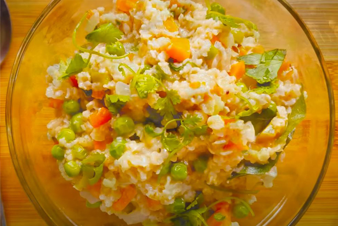 Cách nấu cháo yến mạch với rau củ giúp giảm cân hiệu quả