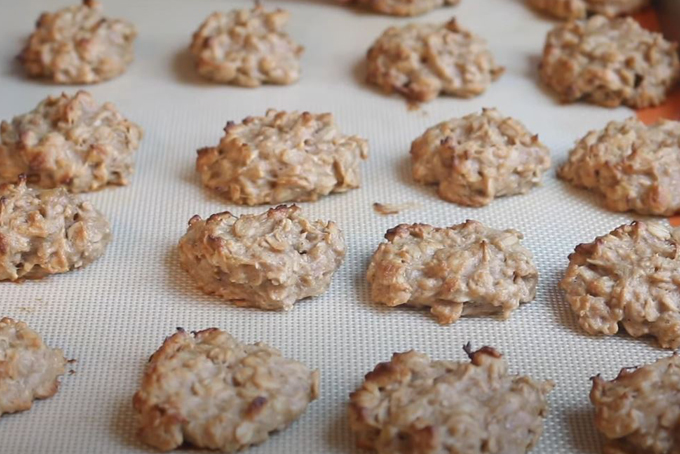 Bánh quy yến mạch đã được nướng chín