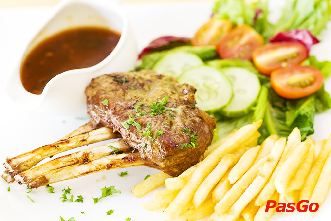 nhà hàng bonjour resto nguyễn tri phương - 1