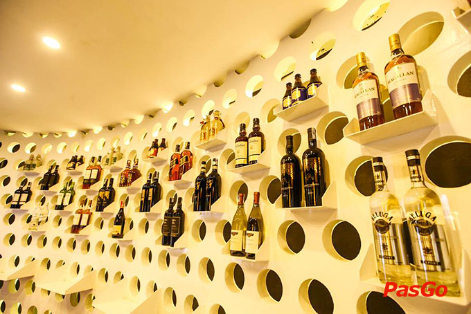 Boong Restaurant Nguyên Hồng - 19