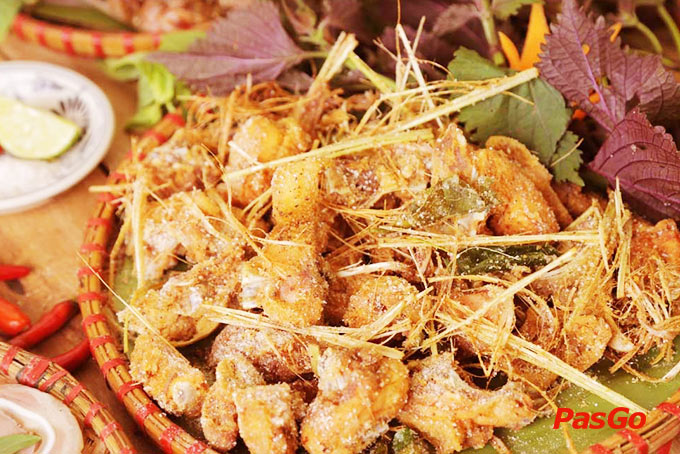 Boong Restaurant Nguyên Hồng - 8