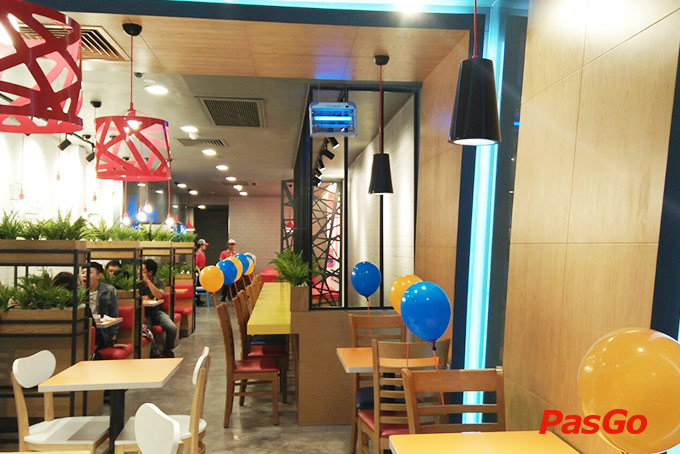 DQ Grill & Chill Nguyễn Ảnh Thủ - 16