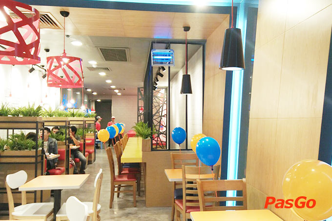 DQ Grill & Chill Nguyễn Thị Thập - 16