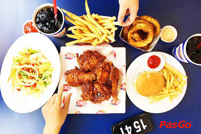 DQ Grill & Chill Phan Xích Long - 12
