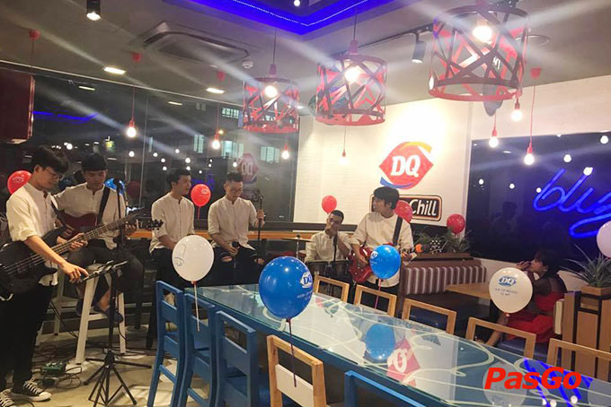 DQ Grill & Chill Phan Xích Long - 17