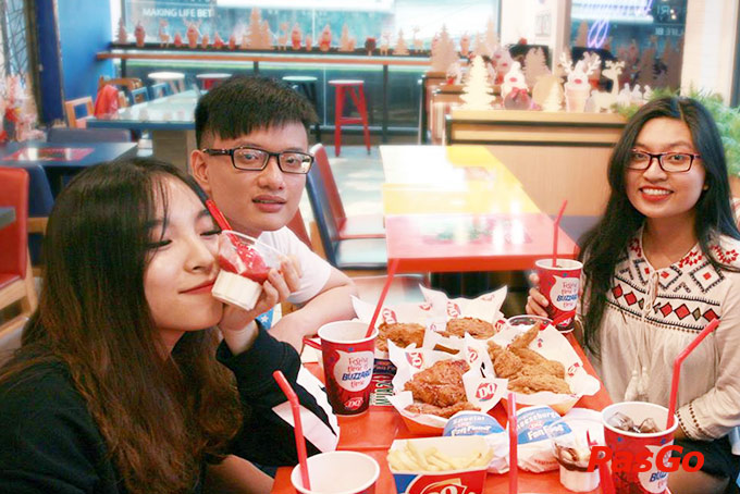 DQ Grill & Chill Phan Xích Long - 24