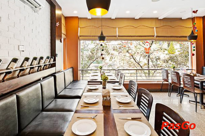 Family Steak House - Văn Cao-11