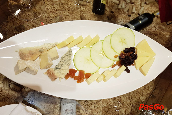 Hầm Rượu Vin de Soleil - 11