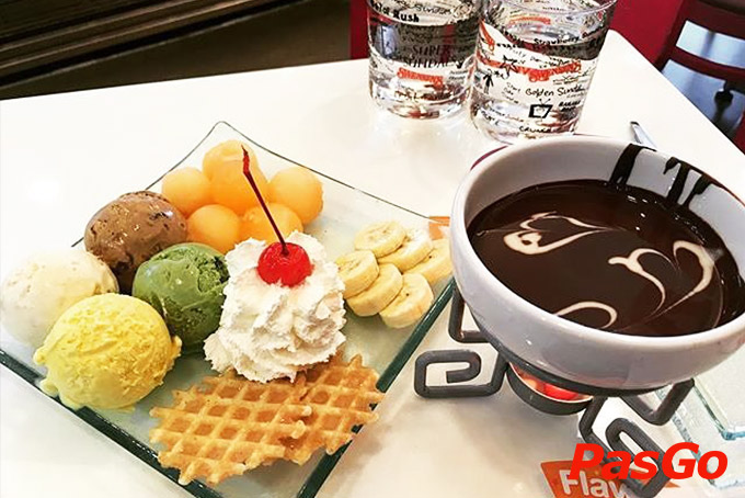 Nhà hàng Kem Swensen's Hàng Bè - 11