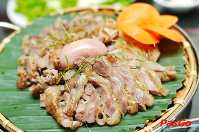 Nhà hàng Tân Gà Cựa Nguyễn Thị Định - 1