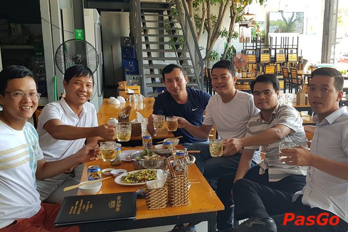 top-10-nha-hang-an-trua-ngon-noi-tieng-nhat-o-da-nang-11