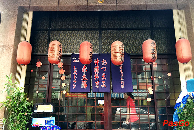 top-10-nha-hang-an-trua-ngon-noi-tieng-nhat-o-da-nang-3