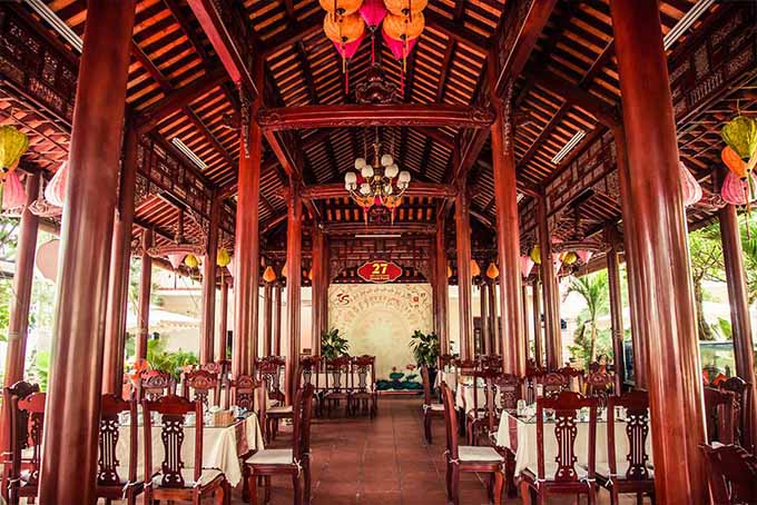 top 10 nhà hàng tổ chức, đặt tiệc Quốc Khánh 2/9 lý tưởng ở Đà Nẵng - 13