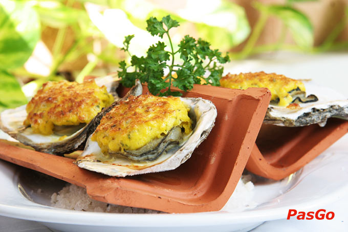 top 10 nhà hàng tổ chức, đặt tiệc Quốc Khánh 2/9 lý tưởng ở Đà Nẵng - 9