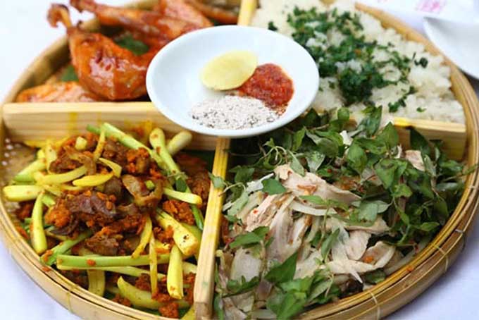 Top 10 quán ăn ẩm thực miền Trung ngon, nổi tiếng ở TpHCM - 10