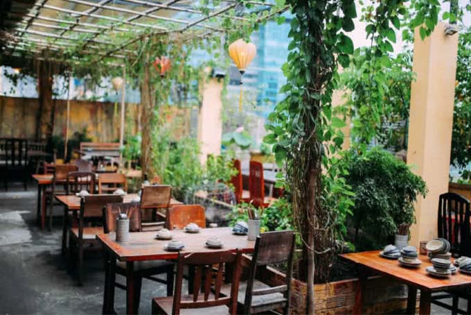 Top 10 quán ăn có không gian đẹp, nổi tiếng nhất ở TpHCM - 8