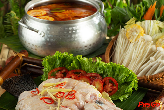 Nhà hàng Ngó Sen Thái Hà 12