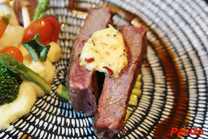 The Garlik Restaurant – Đề Thám -1