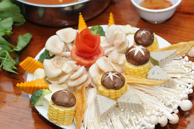 Nhà Hàng Lẩu Nấm Gia Bách Thành Công 2