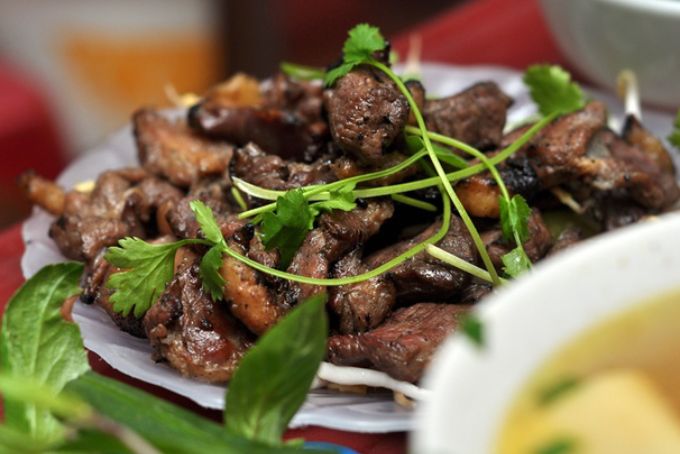 Bún chả Phủ Doãn
