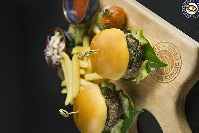 Guru Sport Bar Beer Club 138 Lê Lai Quận 1 ảnh 15