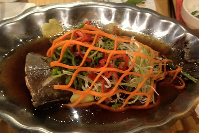 nhà hàng hải sản gold 2 nguyễn thị diệu 10