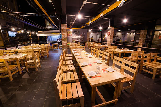 nhà hàng hải sản gold 2 nguyễn thị diệu 3