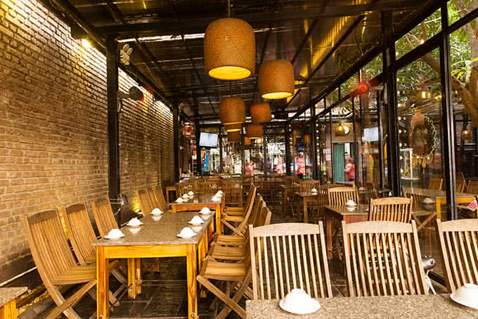 hẻm quán hoàng cầu món ăn 19