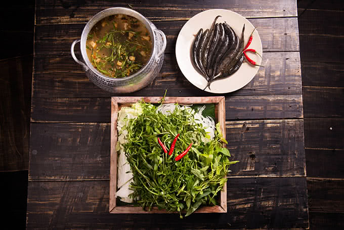 hẻm quán hoàng cầu món ăn 24