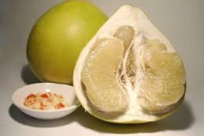Bưởi Năm Roi có vị chua dịu rất dễ ăn