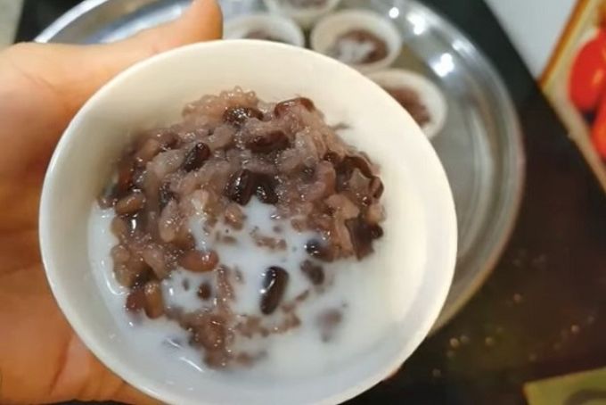 Cách nấu chè đậu đỏ ngon mix với nếp cho tình yêu thêm gắn kết ngày Thất Tịch