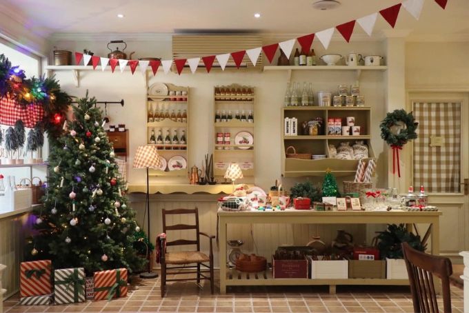 Các quán cafe trang trí Noel đẹp ở Hà Nội - Cafe Camy