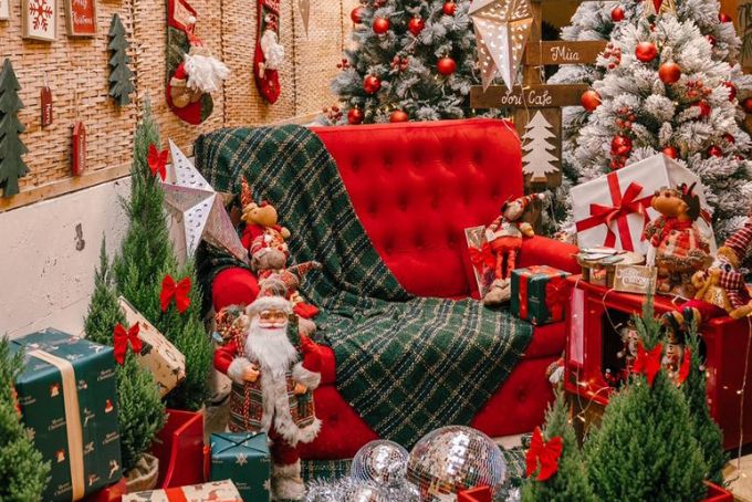 Các quán cafe trang trí noel đẹp ở Sài Gòn - Khóm Tea and Coffee 