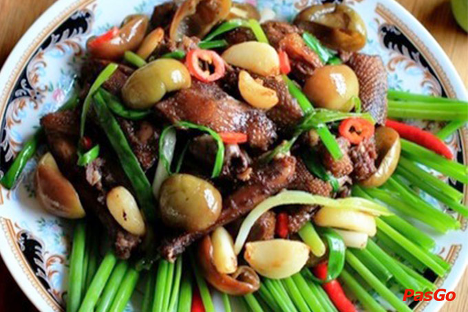 Bro’s Huy Restaurant Lê Văn Hưu 12