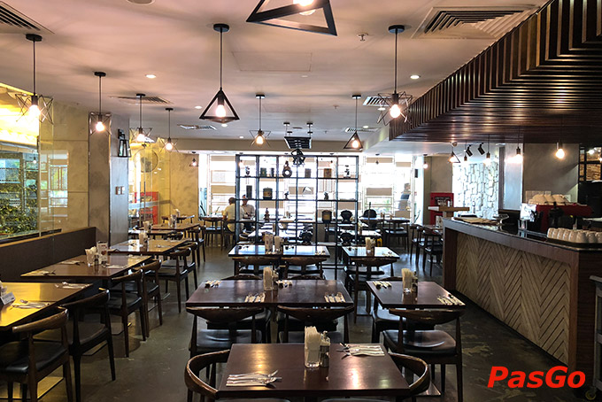 Chic Restaurant - Bay Hotel-9