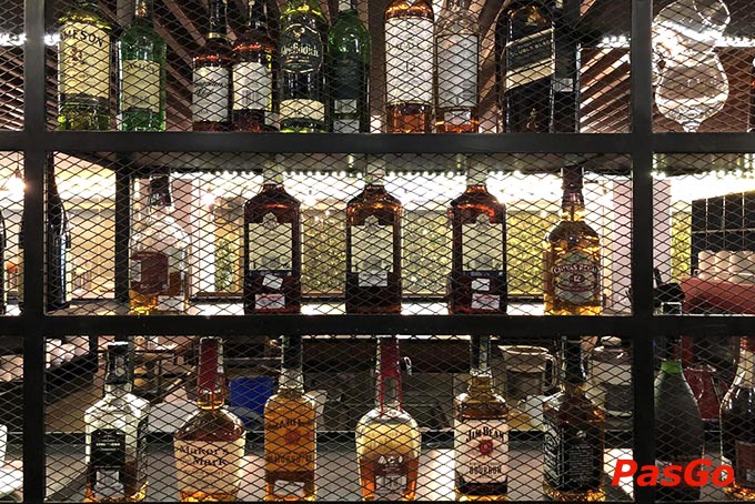 Chic Restaurant - Bay Hotel-11